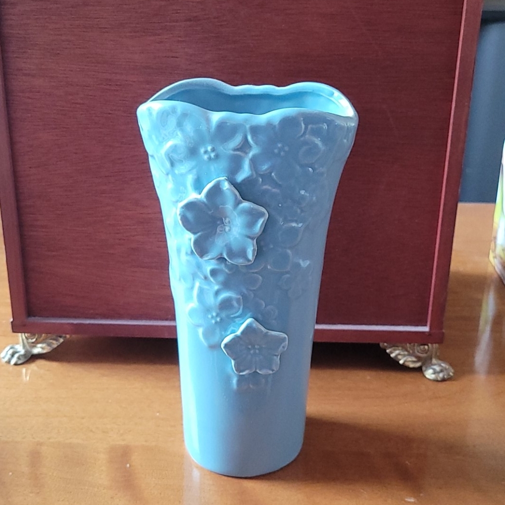 Blue Flower Vase 7.5 inch height